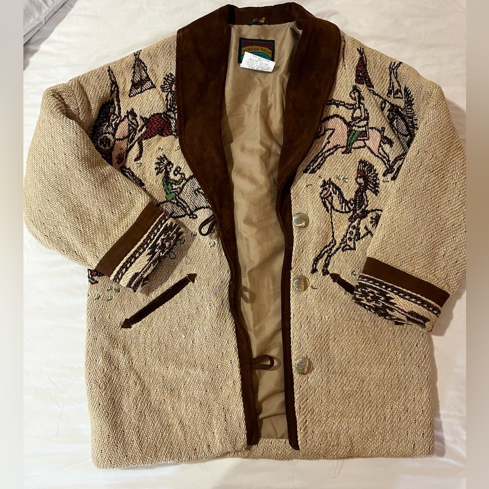 Canyon color pioneer wear jacket